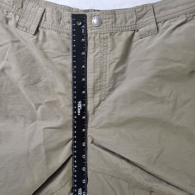 Columbia Men's Size 40 Khaki Chino Shorts - Thumbnail 10