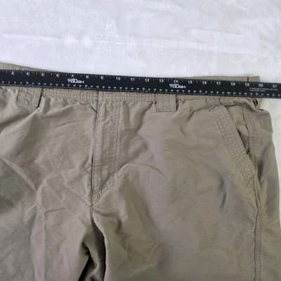 Columbia Men's Size 40 Khaki Chino Shorts - Thumbnail 7