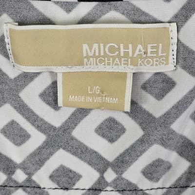 Michael Kors Women's Med Black White Diamond Printed V-Neck Sleeveless Shirt - Thumbnail 3