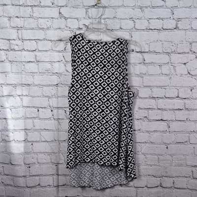 Michael Kors Women's Med Black White Diamond Printed V-Neck Sleeveless Shirt - Thumbnail 5