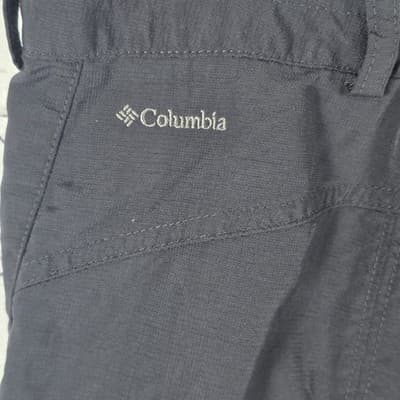 Columbia Women's 10/6 Black Omni Shade Cargo Shorts - Thumbnail 4