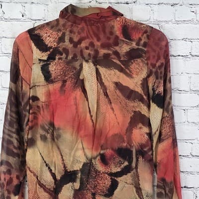 Da Nang Sz XS Red- Gold Animal Print 100 % Silk Button Down Blouse - Thumbnail 6