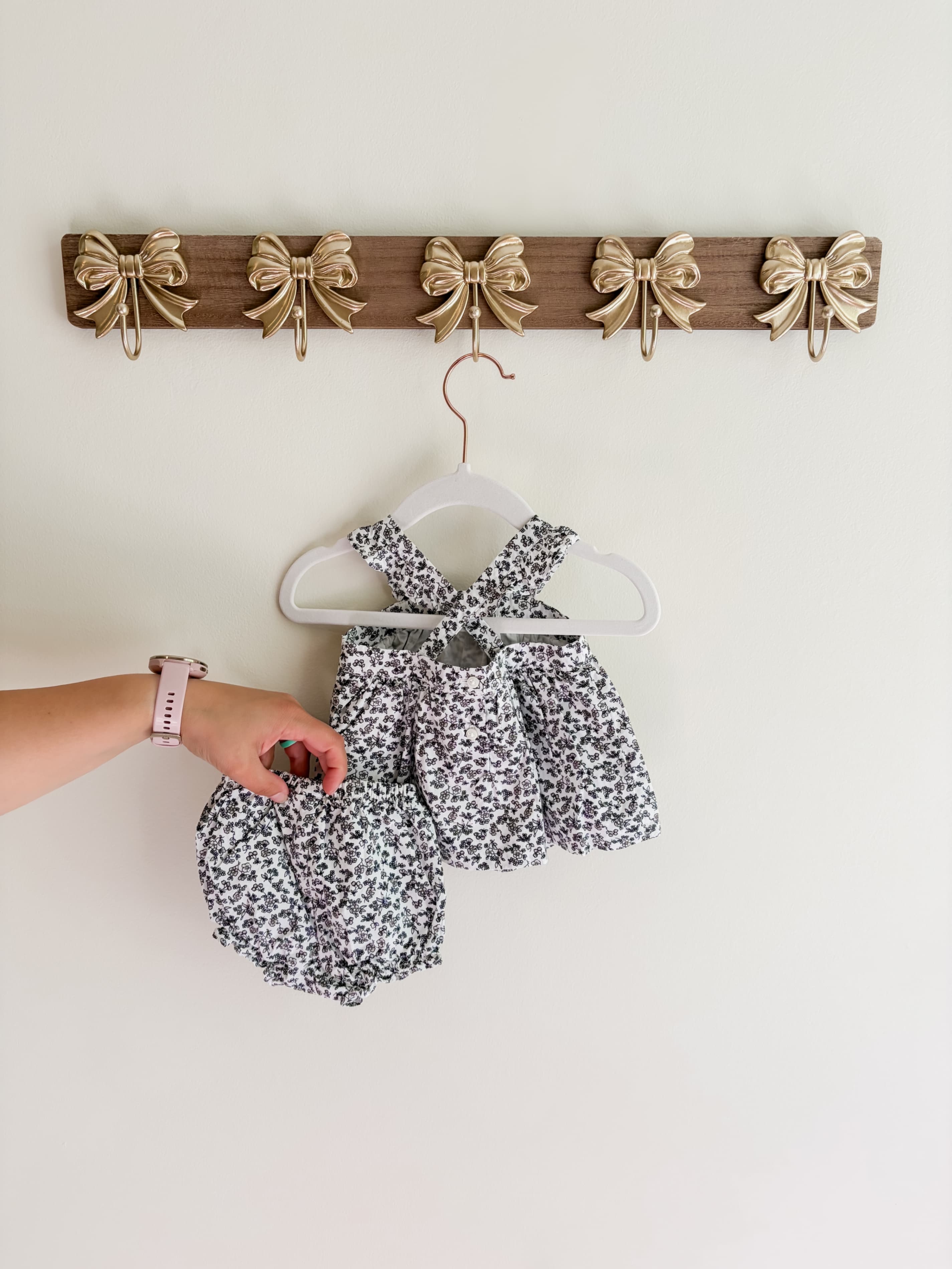 Janie and Jack size 0-3 months 2 piece floral outfit - Thumbnail 2