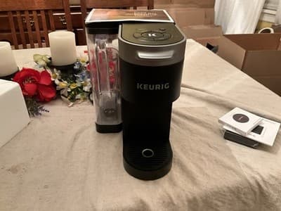 Keurig K-Supreme Single Serve K-Cup Pod Coffee Maker Black #BU0500 Light USe - Thumbnail 3