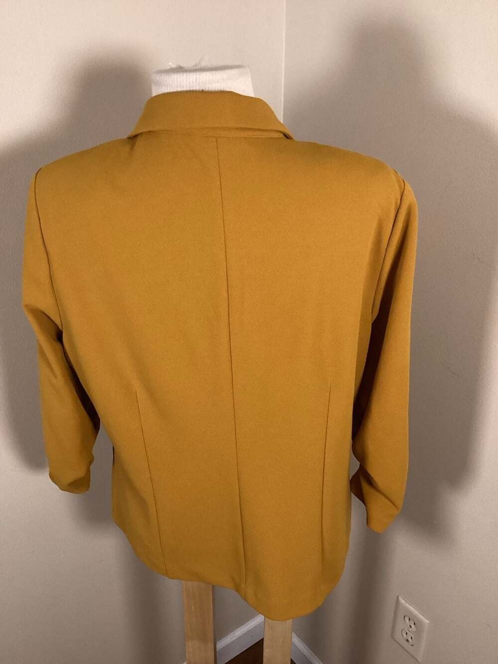 NorthStyle Women's Mustard Yellow One-Button Ruched 3/4 Sleeve Blazer - Thumbnail 3