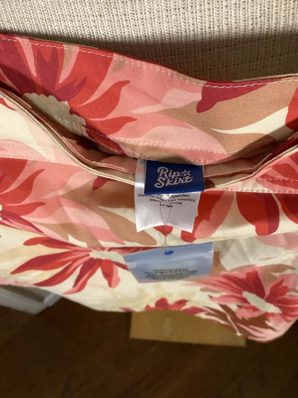 RipSkirt Hawaii Retro Bloom Floral RipSkirt Length 3 Wrap Skirt Large - Thumbnail 3