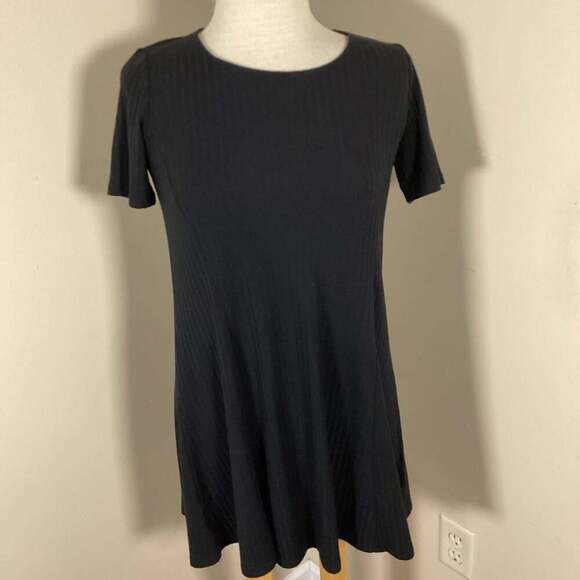 Abercrombie & Fitch Black Ribbed Short Sleeve Open Back Mini Dress - Thumbnail 4