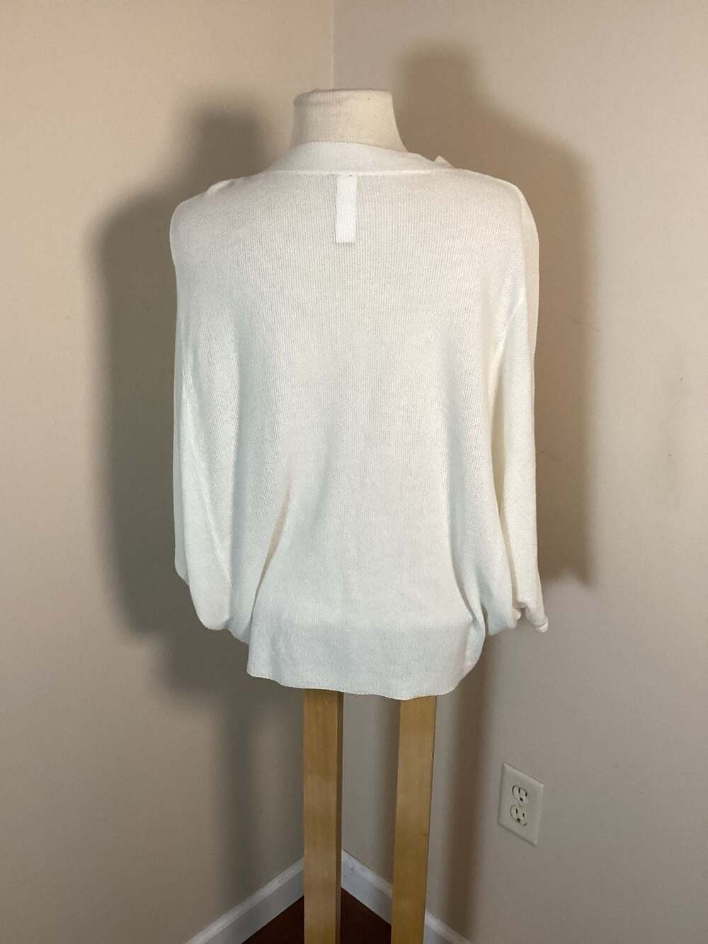 Savvi White Knit Dolman Sleeve Sweater Size MD-LG - Thumbnail 4