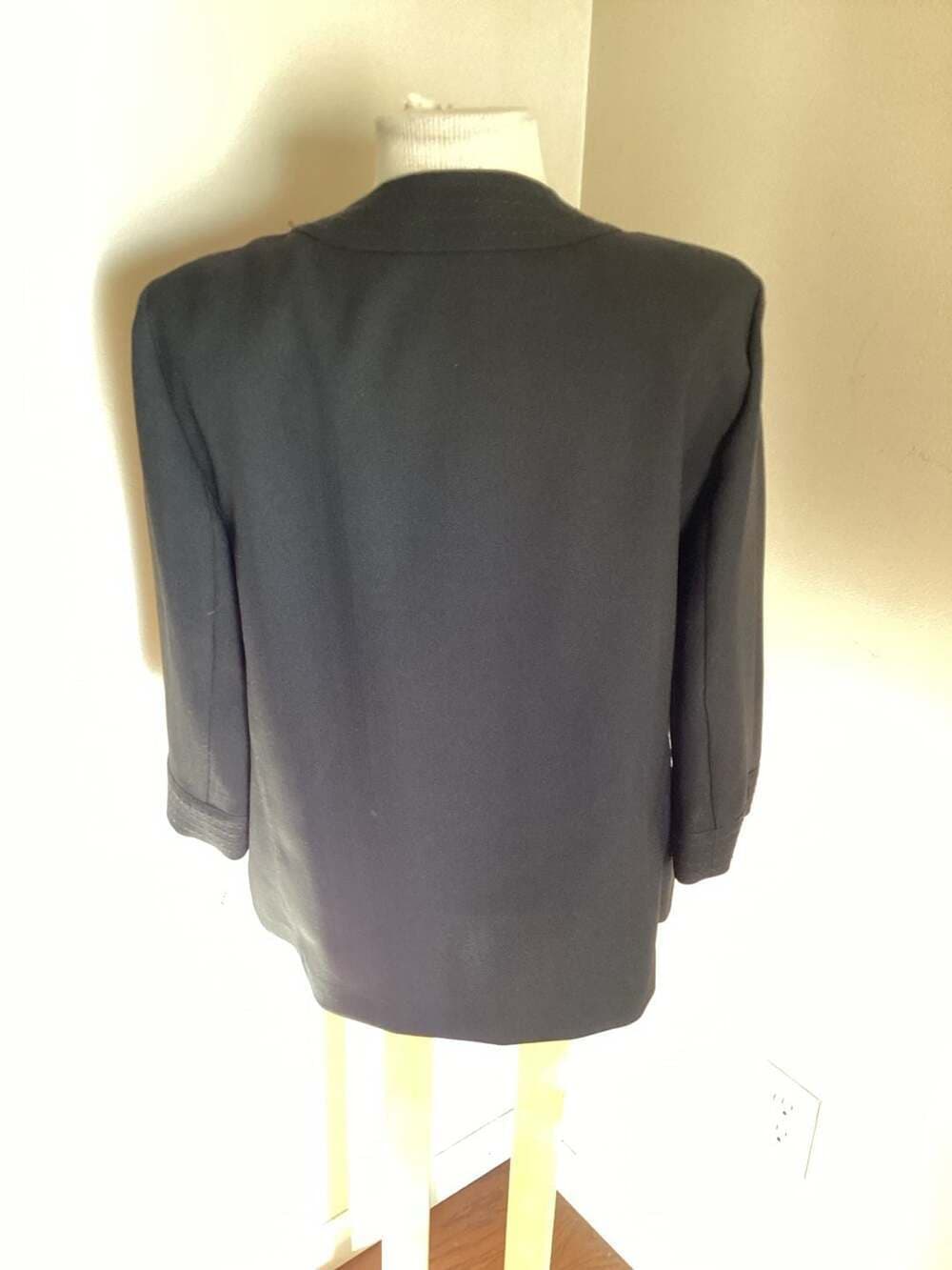 Alfred Dunner Women's Size 12 Black Button Down Short Swing Jacket with Pockets - Thumbnail 2