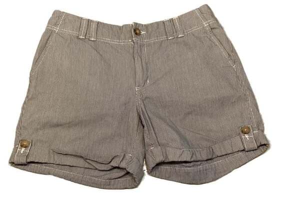 Eddie Bauer Women's Size 8 Blue White Pinstripe Cuffed Shorts - Thumbnail 5