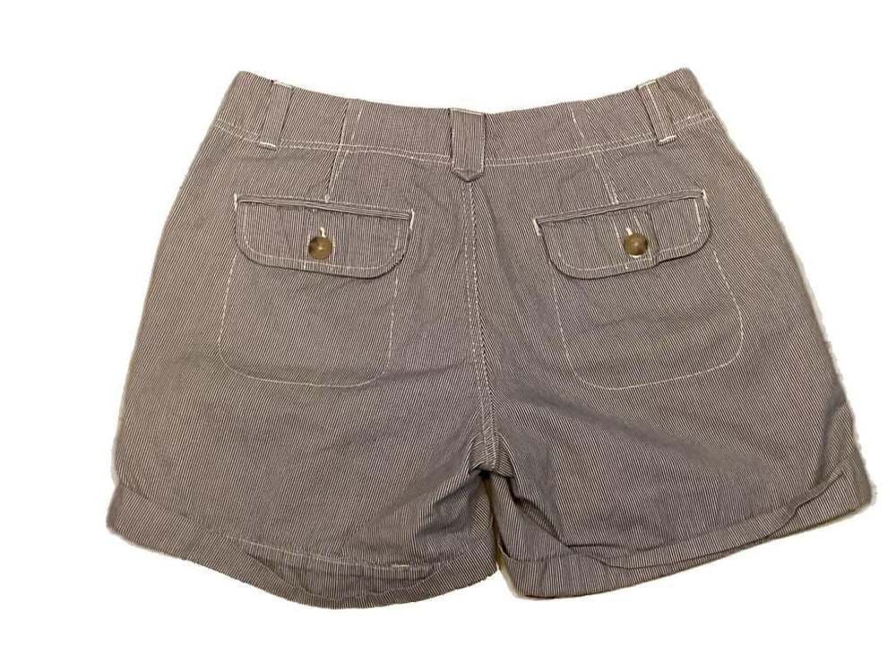 Eddie Bauer Women's Size 8 Blue White Pinstripe Cuffed Shorts - Thumbnail 2