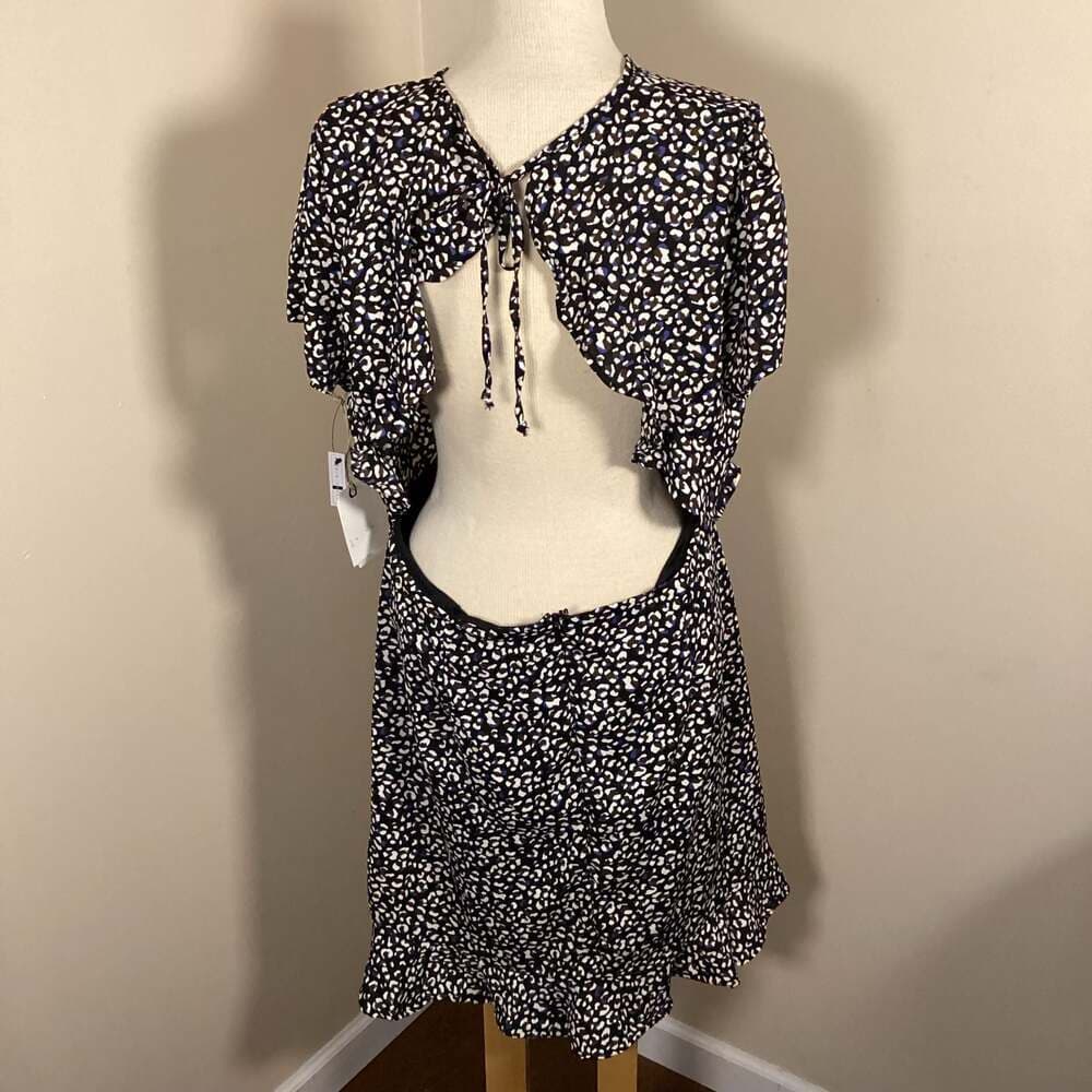 Leith Leopard Print Short Sleeve Cut Out Back Ruffle Mini Dress 1X - Thumbnail 3