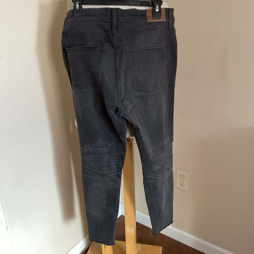 Madewell High-Rise Skinny Jeans Black Distressed Raw Hem Size 32 - Thumbnail 2