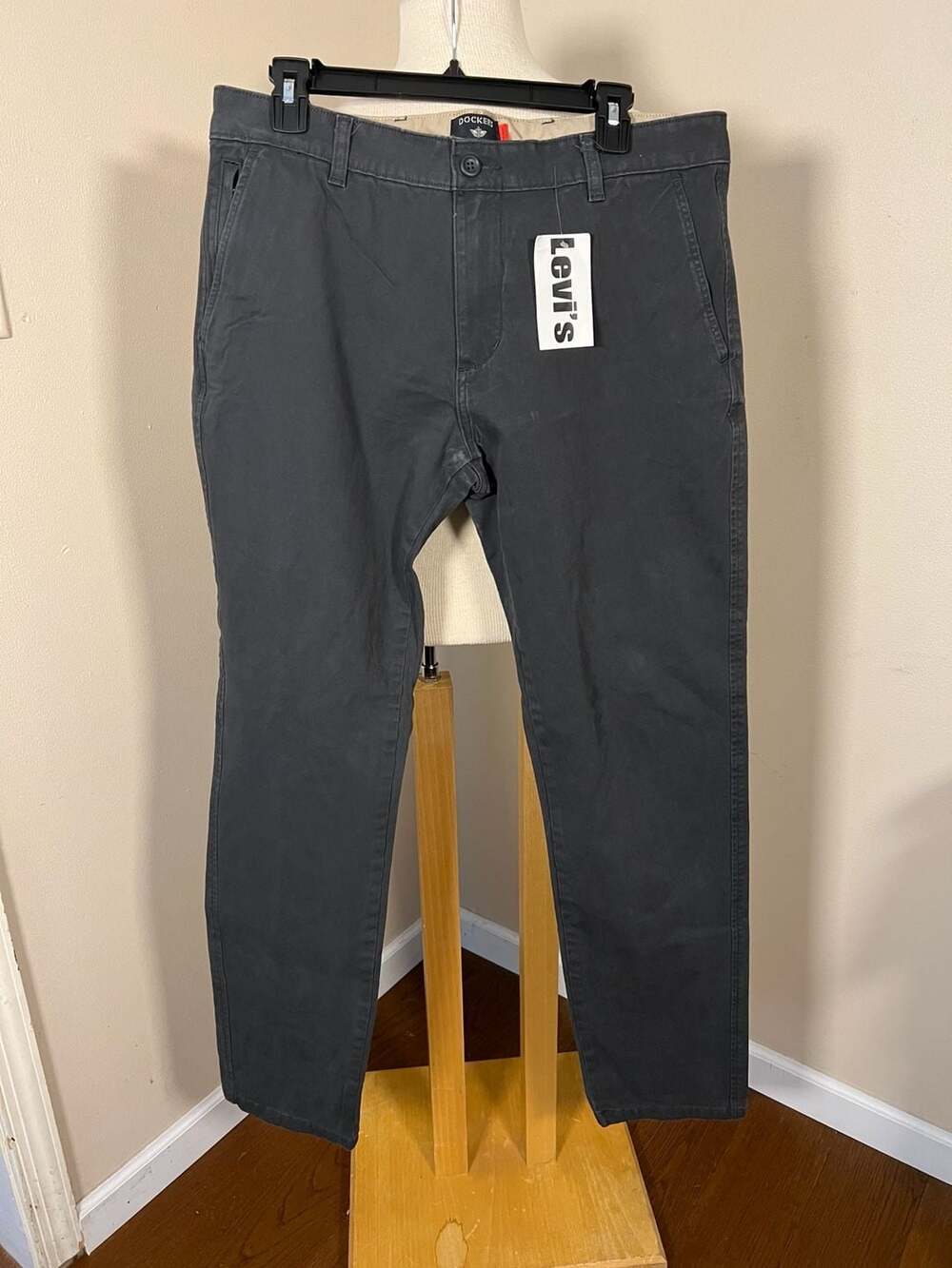 Dockers Smart 360 Flex Athletic Taper Fit Chino Pants Dark Grey Size 33 - Thumbnail 5