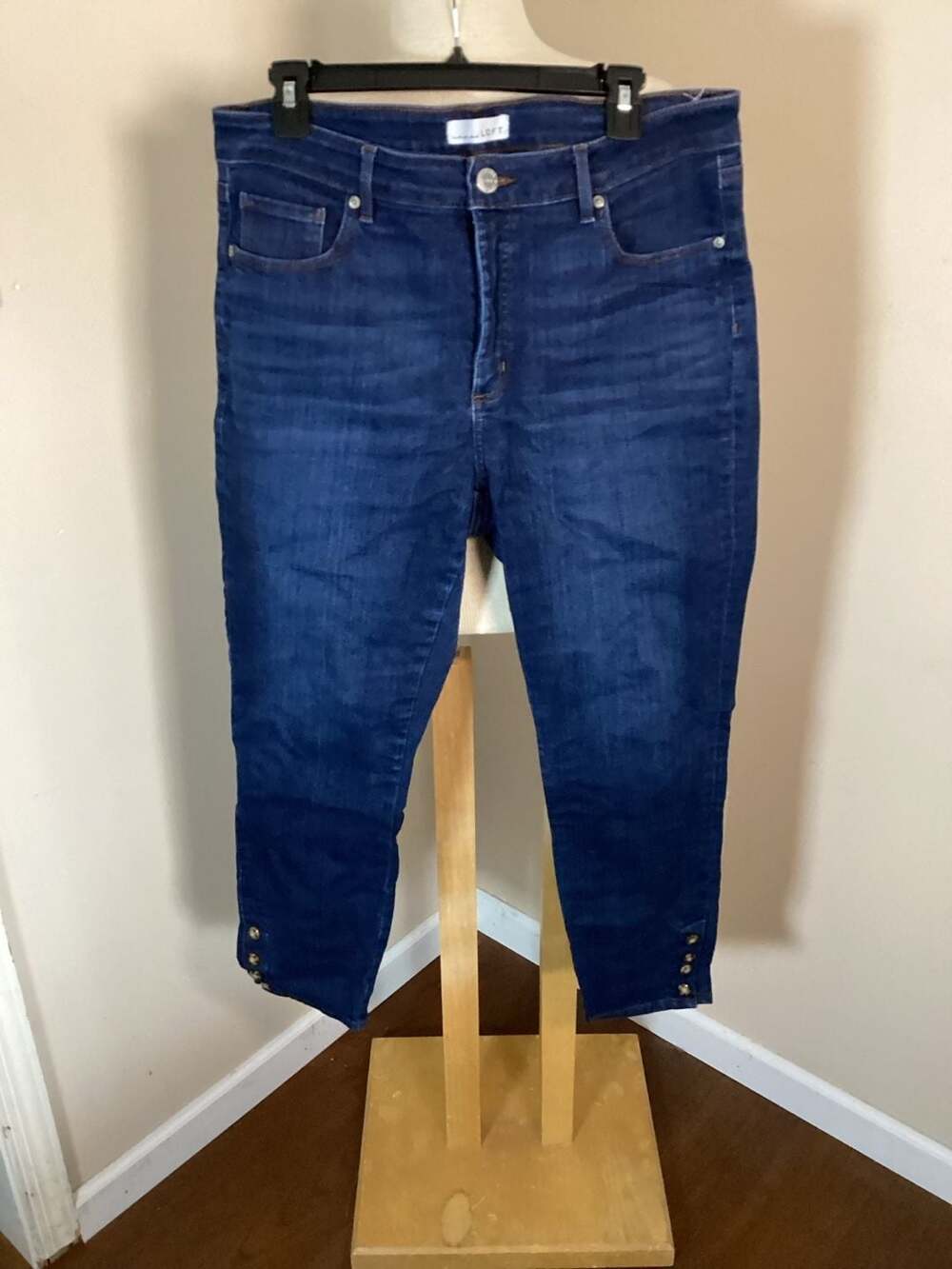 LOFT Curvy Skinny Jeans Size 32/14 Dark Wash Button Hem - Thumbnail 4