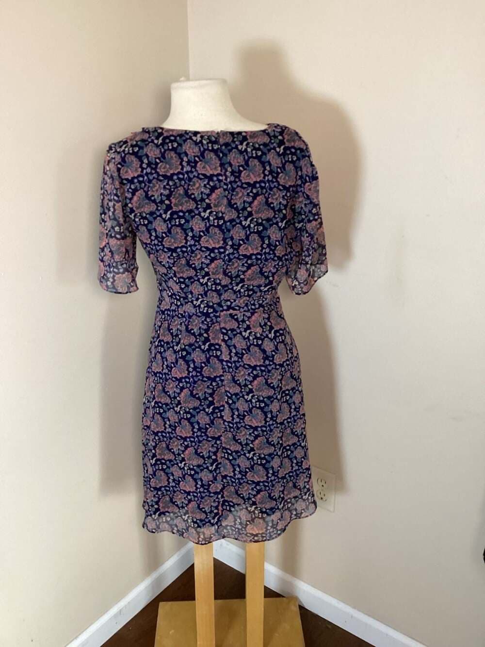 Madewell Floral Print V-Neck Mini Dress Size 4 - Thumbnail 3