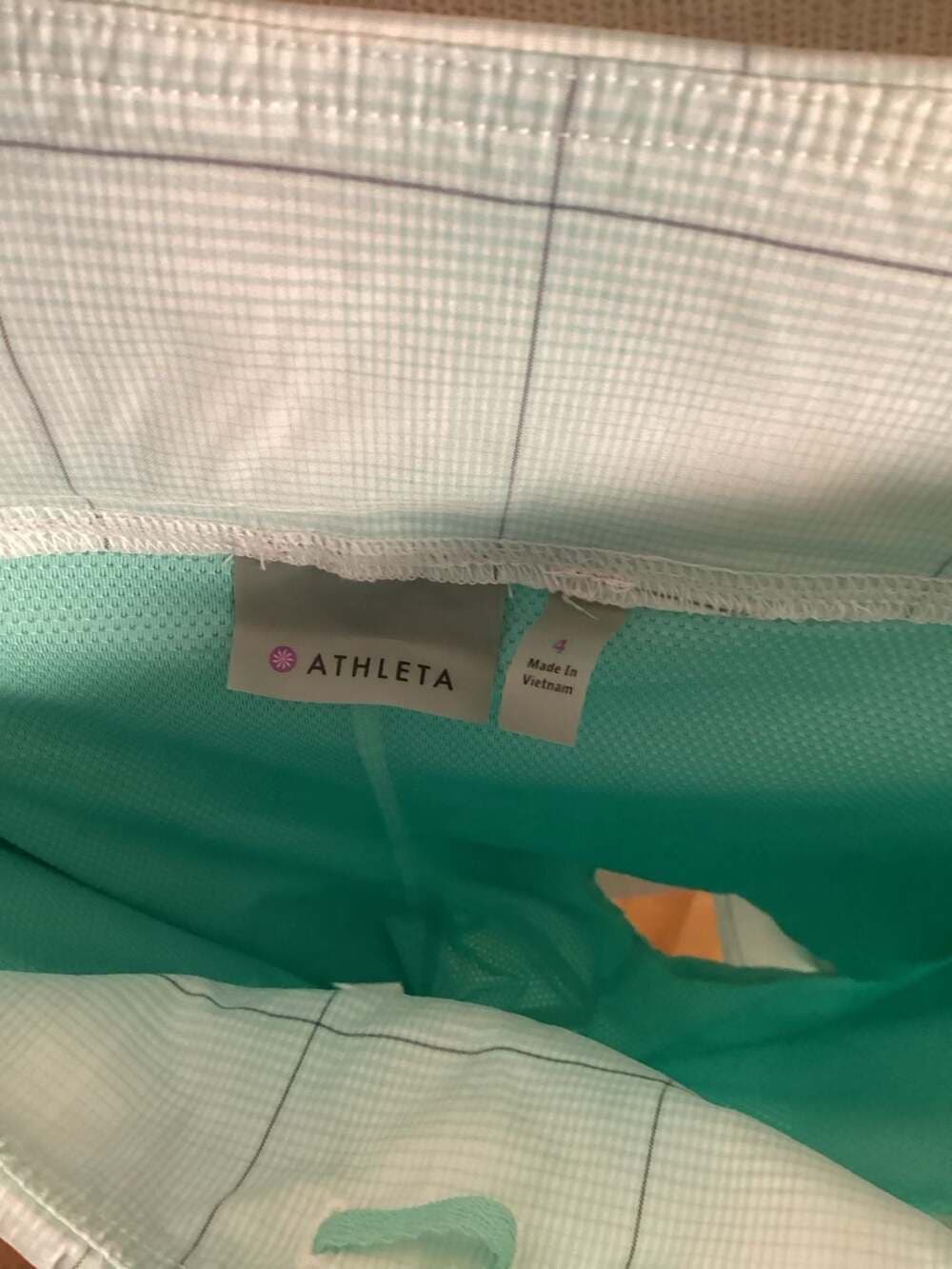 Athleta Tulum Plaid Skort in Mint Green and White Size 4 - Thumbnail 2