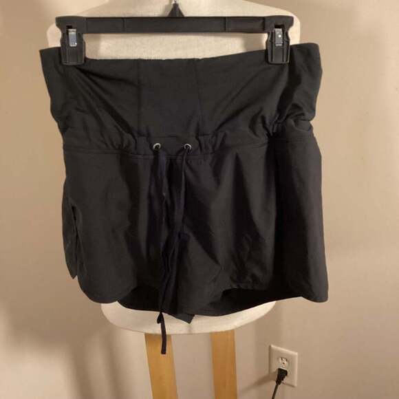 Athleta Women's Black High-Waist Drawstring Hiking Shorts - Thumbnail 4