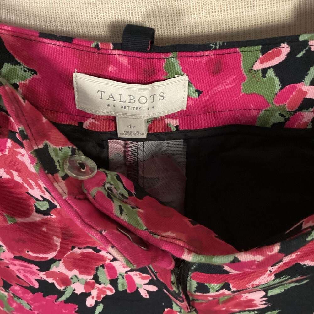 Talbots Petites Floral Print Signature Fit Cropped Chino Pants Size 4p - Thumbnail 2
