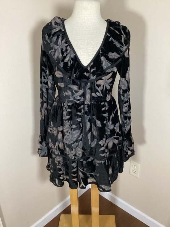 Jacquie The Label Size S Black Floral Velvet Tiered Mini Dress - Thumbnail 5