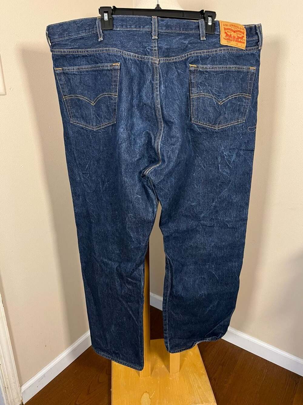 Levi's 501 Original Fit Men's Button Fly Jeans Dark Wash W48 L32 - Thumbnail 3