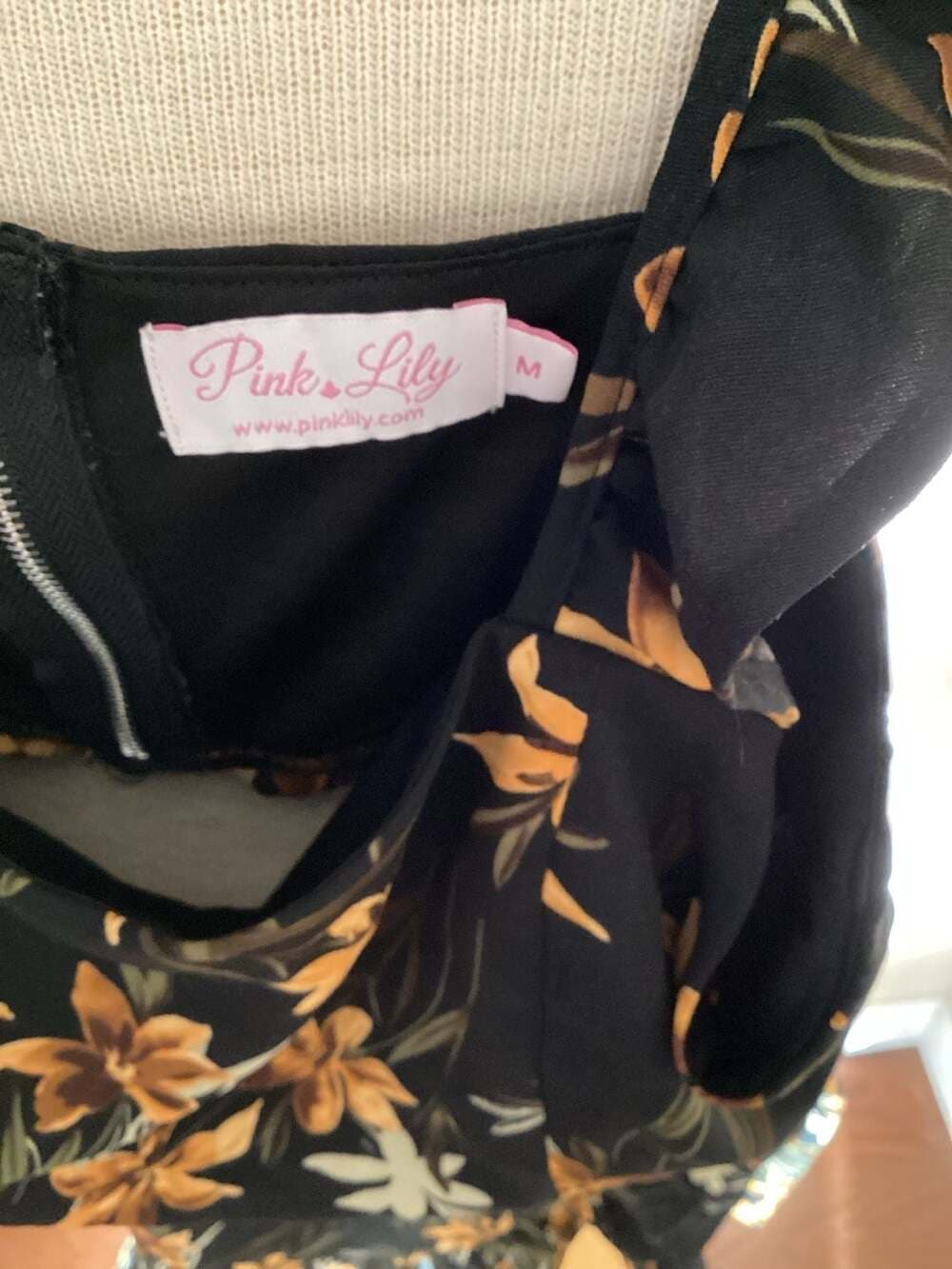 Pink Lily Two-Piece Black and Yellow Floral Crop Top and Ruffle Mini Skirt Set - Thumbnail 3