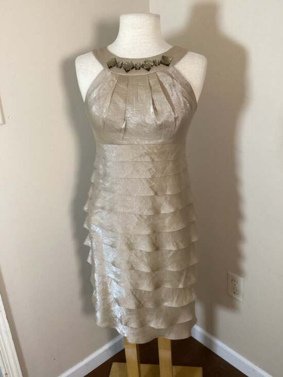 London Times Metallic Gold Tiered Ruffle Embellished Neckline Dress Size 4 - Thumbnail 5