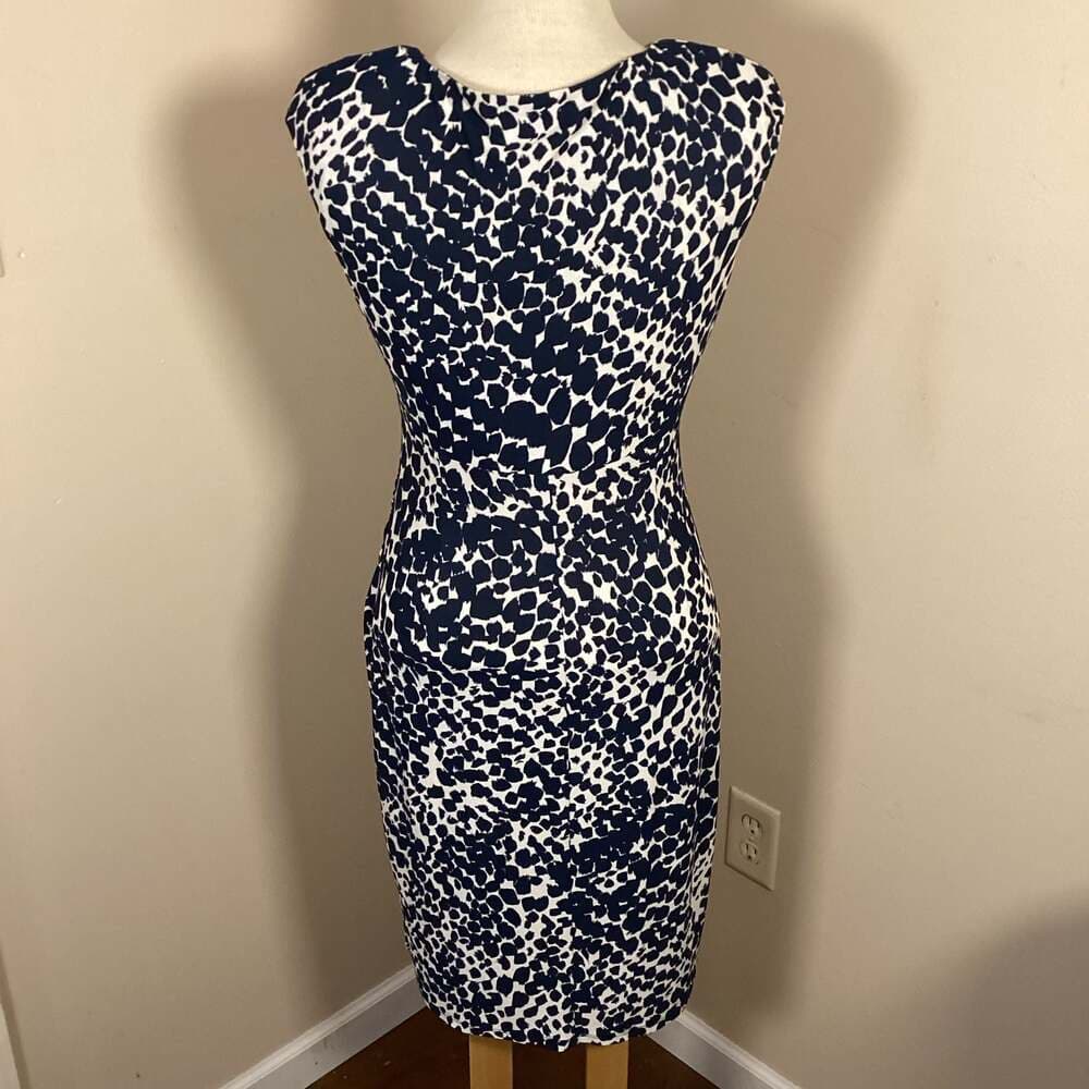 Lauren Ralph Lauren Sleeveless V-Neck Ruched Faux Wrap Geo Print Sheath Dress - Thumbnail 4