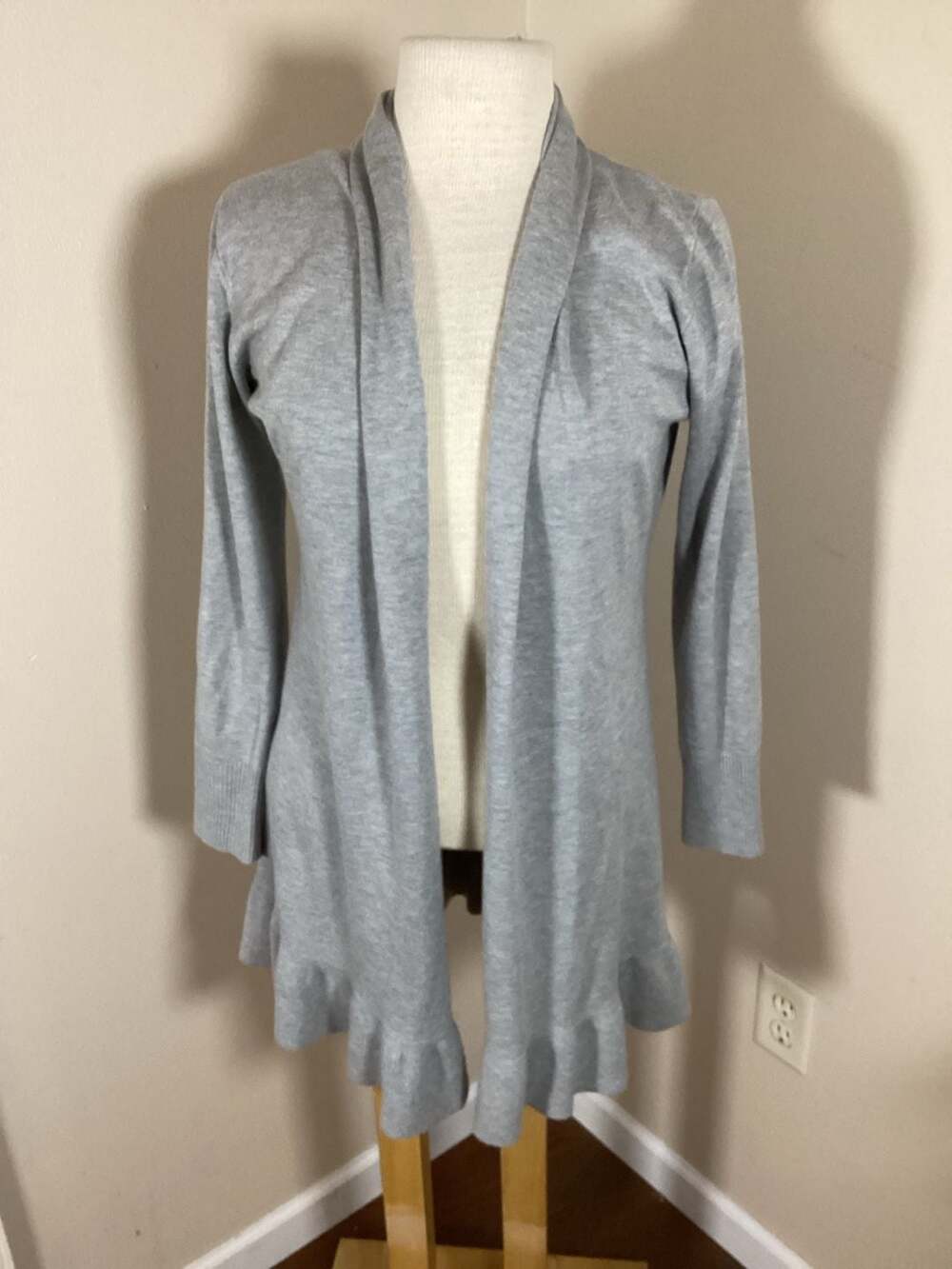 Vila Milano Gray Ruffle Hem Open Front Cardigan Size M - Thumbnail 3