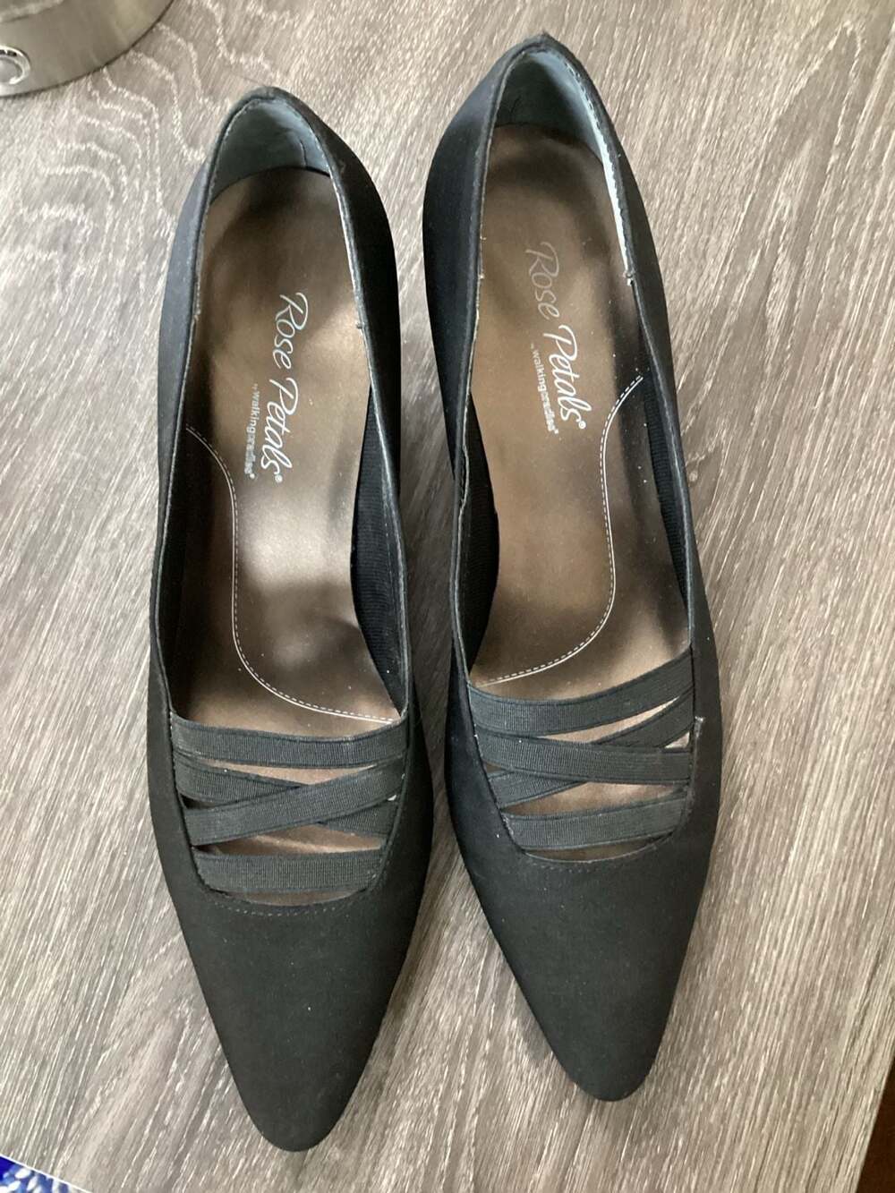 Rose Petals by Walking Cradles Black Satin Pointed Toe Kitten Heels Size 9M - Thumbnail 4