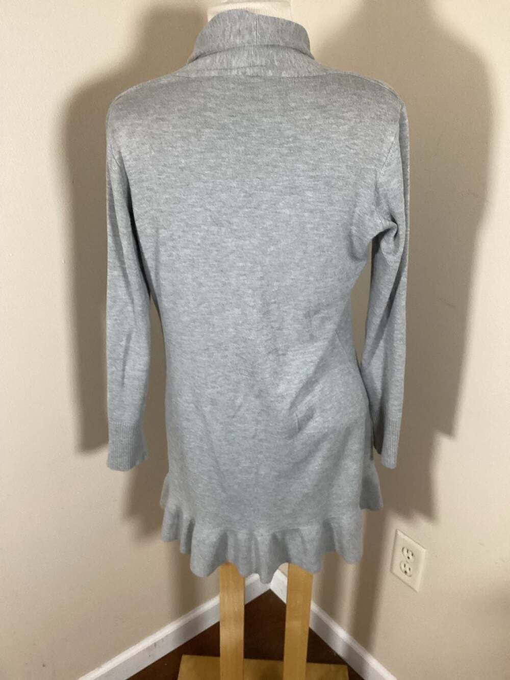 Vila Milano Gray Ruffle Hem Open Front Cardigan Size M - Thumbnail 2