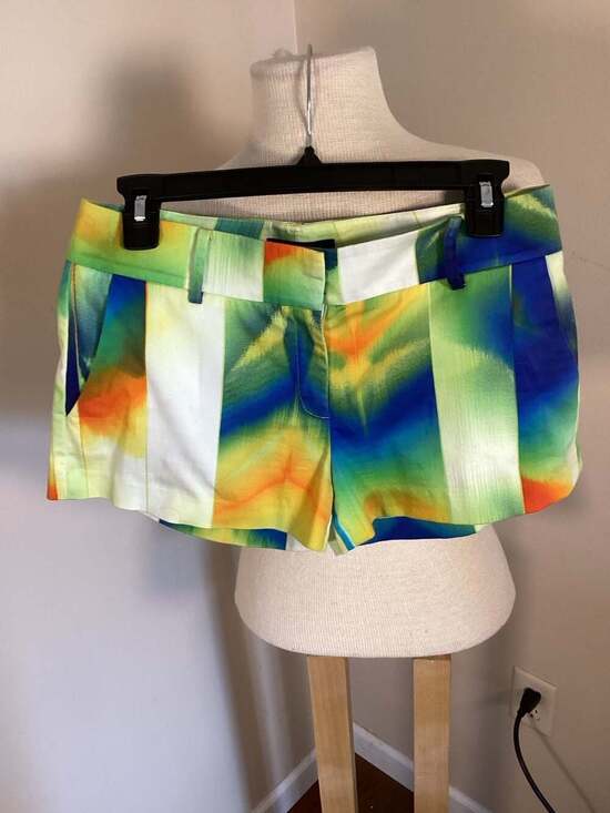 Marciano Multi-Colored Abstract Print High-Waisted Shorts Size 4 - Thumbnail 4