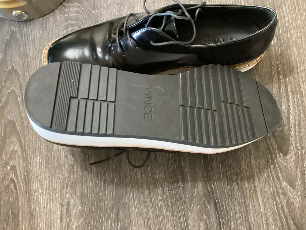 Vince Reed Glazed Leather Platform Oxford Shoes in Black - Thumbnail 2
