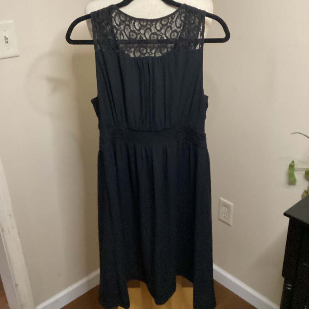 HD in Paris Anthropologie Black Lace-Yoke Sleeveless Dress - Thumbnail 3