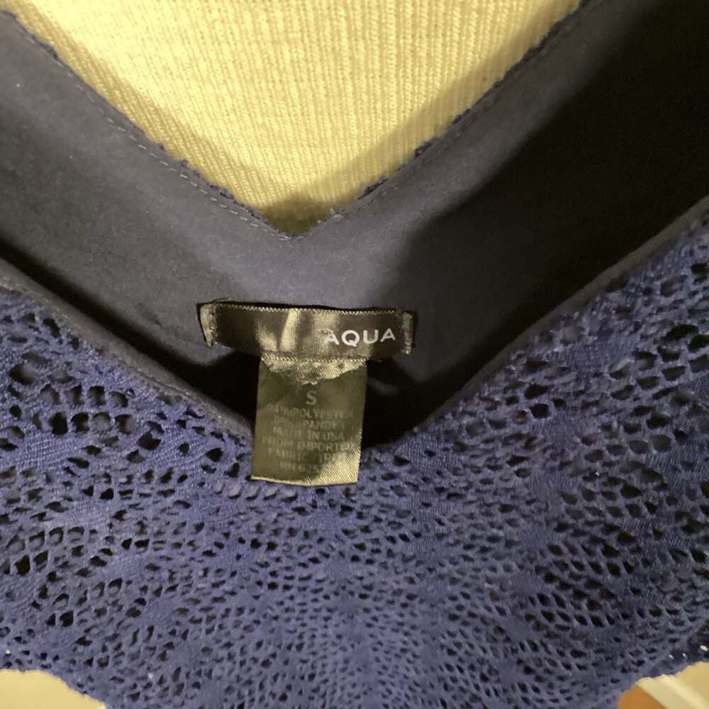 AQUA Navy Blue Crochet Lace V-Neck Sleeveless Romper - Thumbnail 2