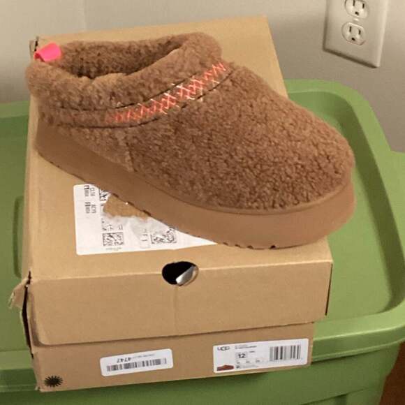 UGG Women's Tazz Heritage Braid Platform Slippers in Hardwood - Thumbnail 3