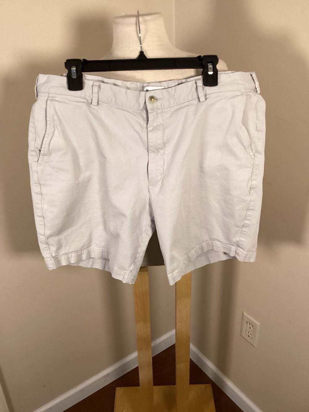Peter Millar Men's White Flat Front Cotton Sateen Shorts Size 38 - Thumbnail 3