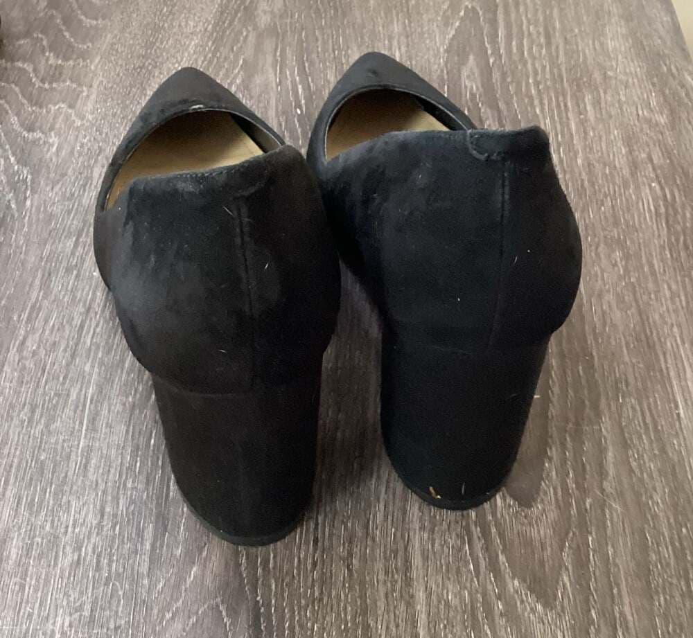 Marc Fisher Black Suede Pointed Toe Block Heel Pumps Size 9M - Thumbnail 2