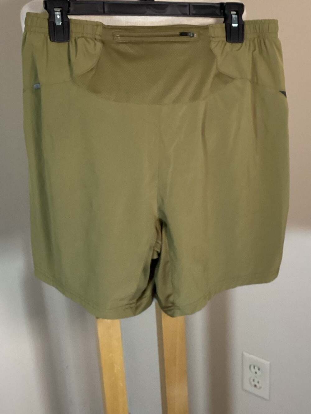 Gore Running Wear Olive Green Performance Running Shorts Size Large - Thumbnail 4