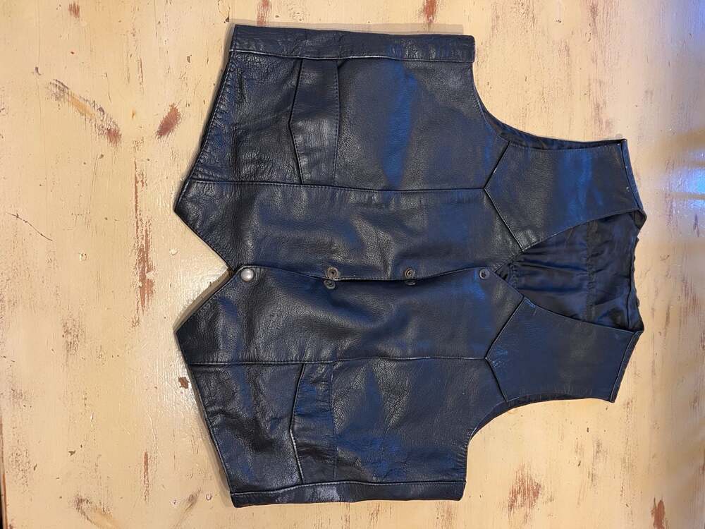 Vintage Harley-Davidson Motorcycles Black Leather Biker Vest with Back Patch - Thumbnail 4