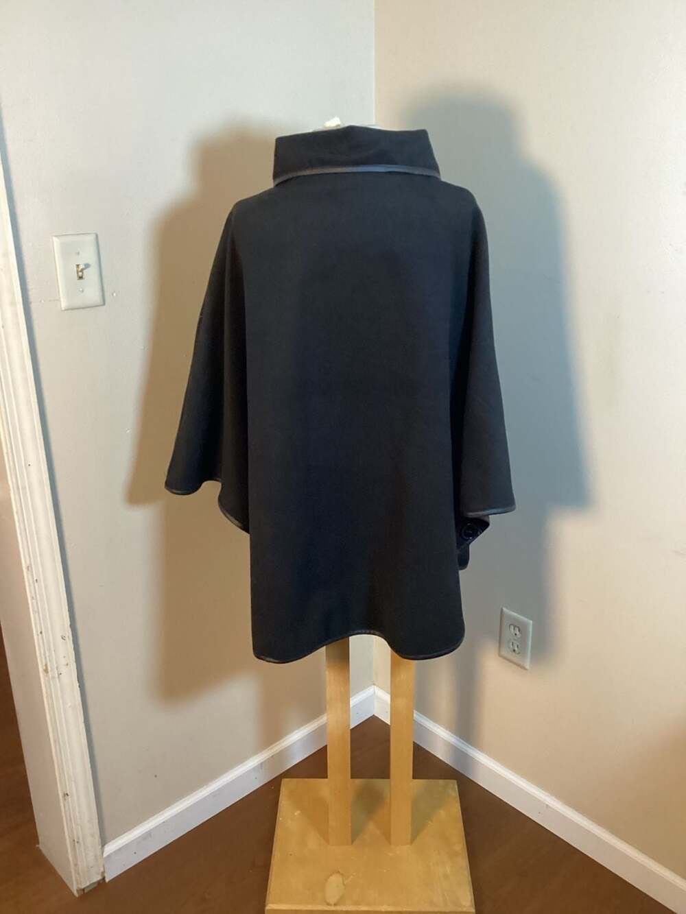 Dale Dressin Vintage Black Wool Cape Coat with Faux Leather Trim - Thumbnail 2