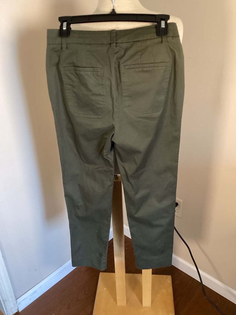 Vince Women's Green High Rise Tapered Chino Pants Size 2 - Thumbnail 2