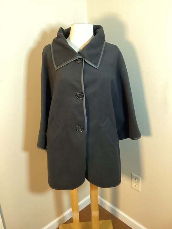 Dale Dressin Vintage Black Wool Cape Coat with Faux Leather Trim - Thumbnail 4