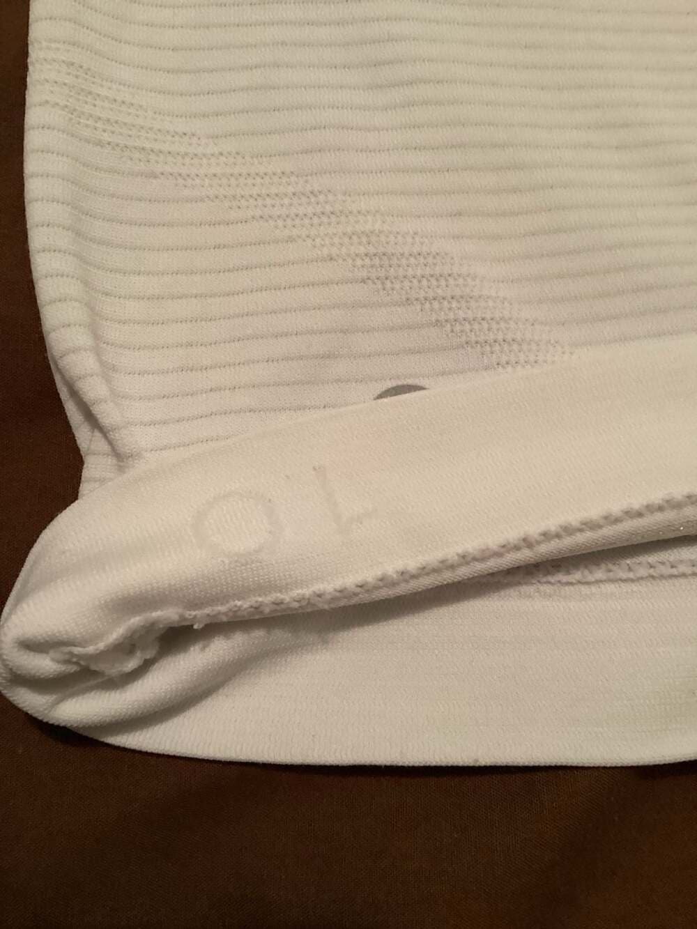 Lululemon Size 10 White Racerback Seamless Tank Top - Thumbnail 2