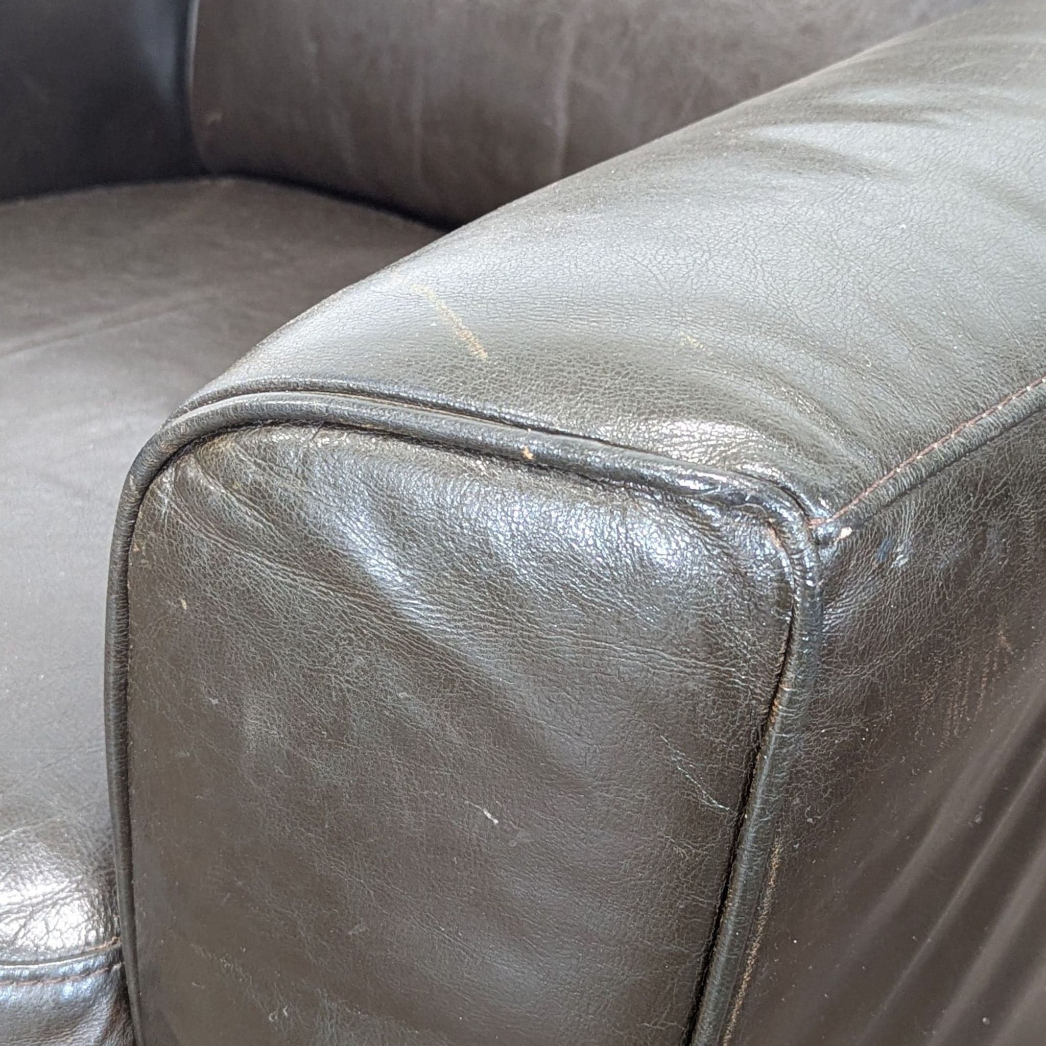 Natuzzi Black Leather Lounge Armchair - Comfortable Modern Seating - Thumbnail 9