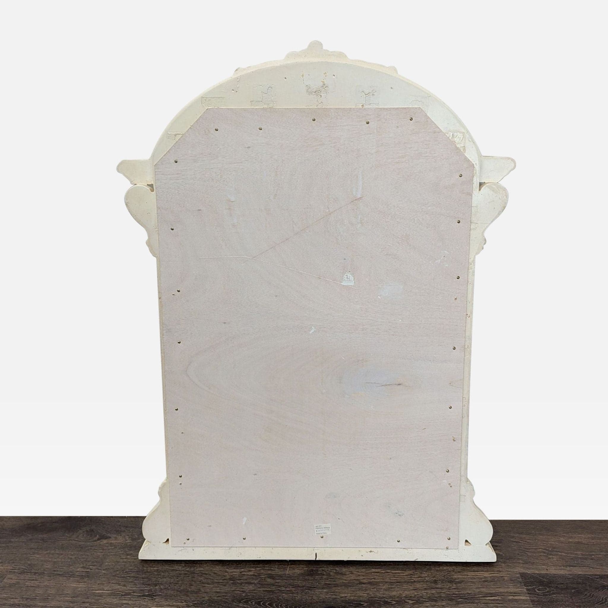 Carved and Arched Mirror in White Finish - Thumbnail 7