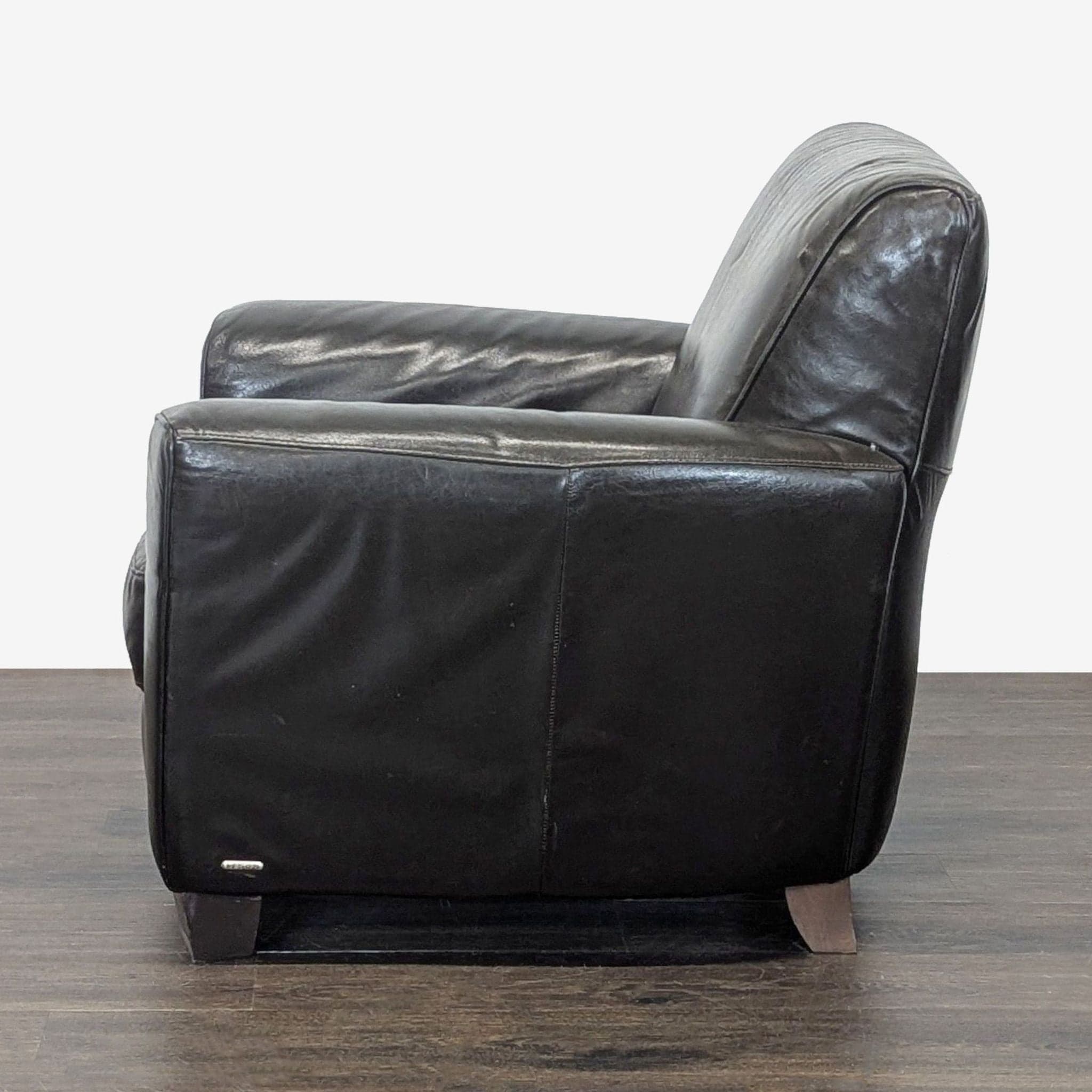 Natuzzi Black Leather Lounge Armchair - Comfortable Modern Seating - Thumbnail 7