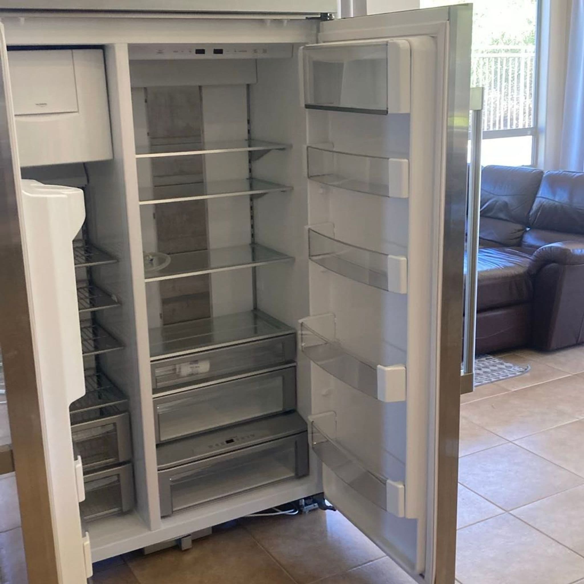 GE Monogram ZISS480DPESS Stainless Steel Side-by-Side Refrigerator with Ice Dispenser - Thumbnail 4