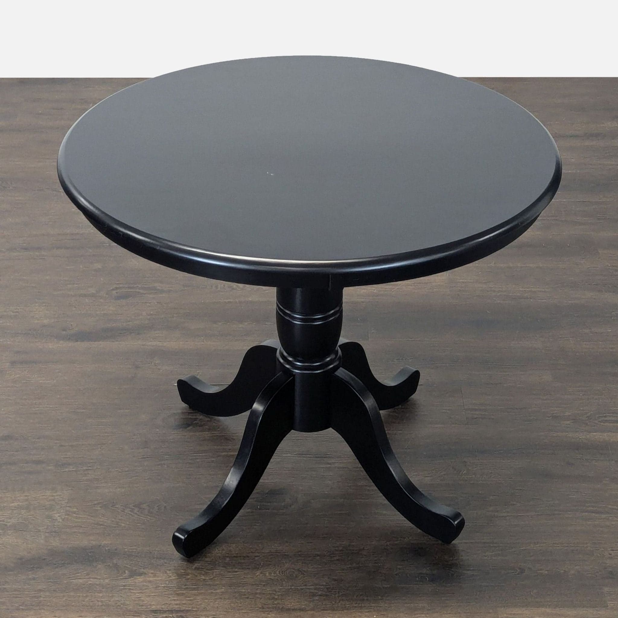 International Concepts Solid Wood Dining Table - Thumbnail 3
