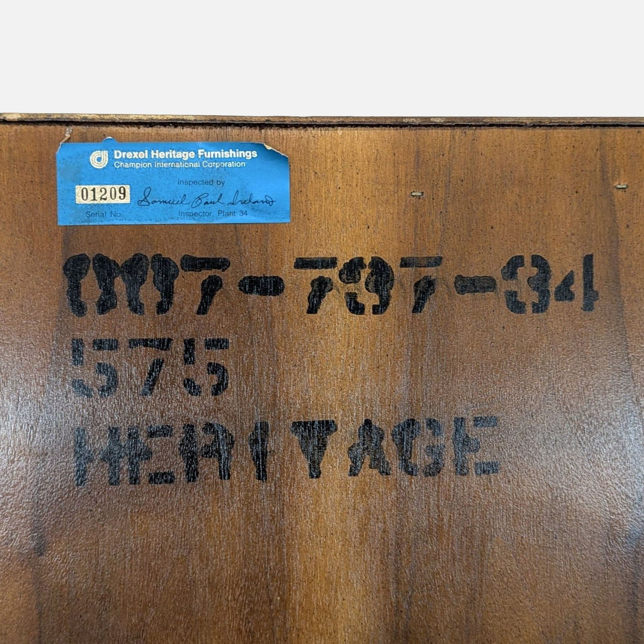 Vintage Drexel Heritage Display Cabinet - Thumbnail 5